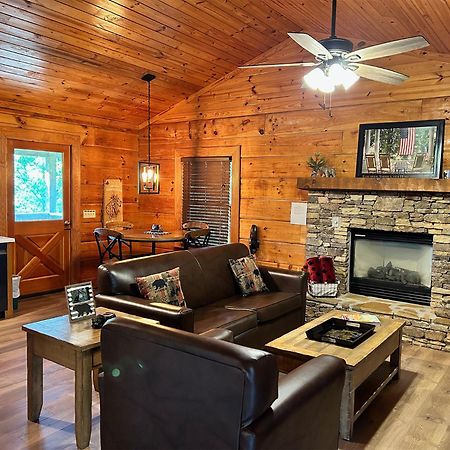 My Happy Place Pigeon Forge Extérieur photo